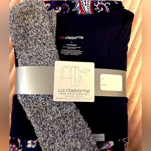 Liz Claiborne Four Piece Sleep Set in Large
